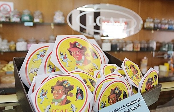 TORINO. Caramelle Gianduja: la dolce tradizione del Carnevale torinese ...